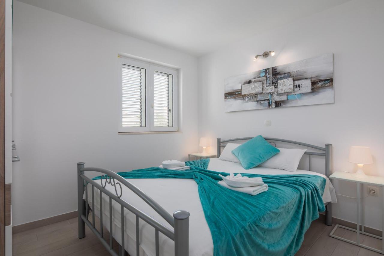 Vila Blanka Apartments Rogoznica  Luaran gambar