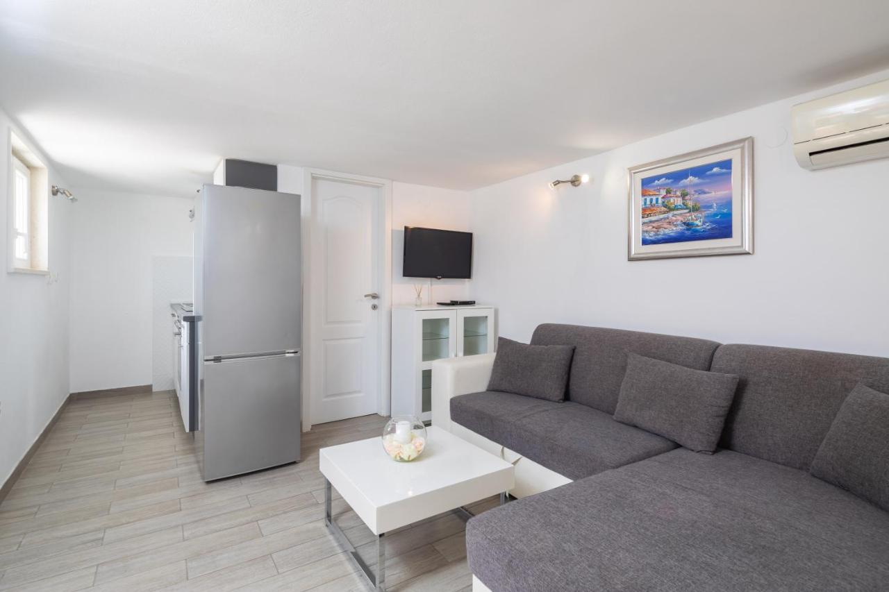 Vila Blanka Apartments Rogoznica  Luaran gambar