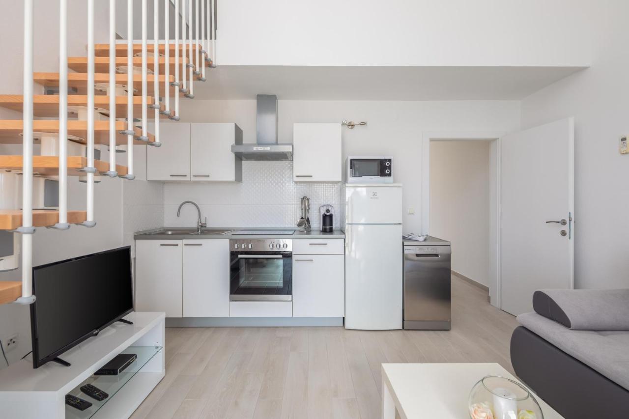 Vila Blanka Apartments Rogoznica  Luaran gambar