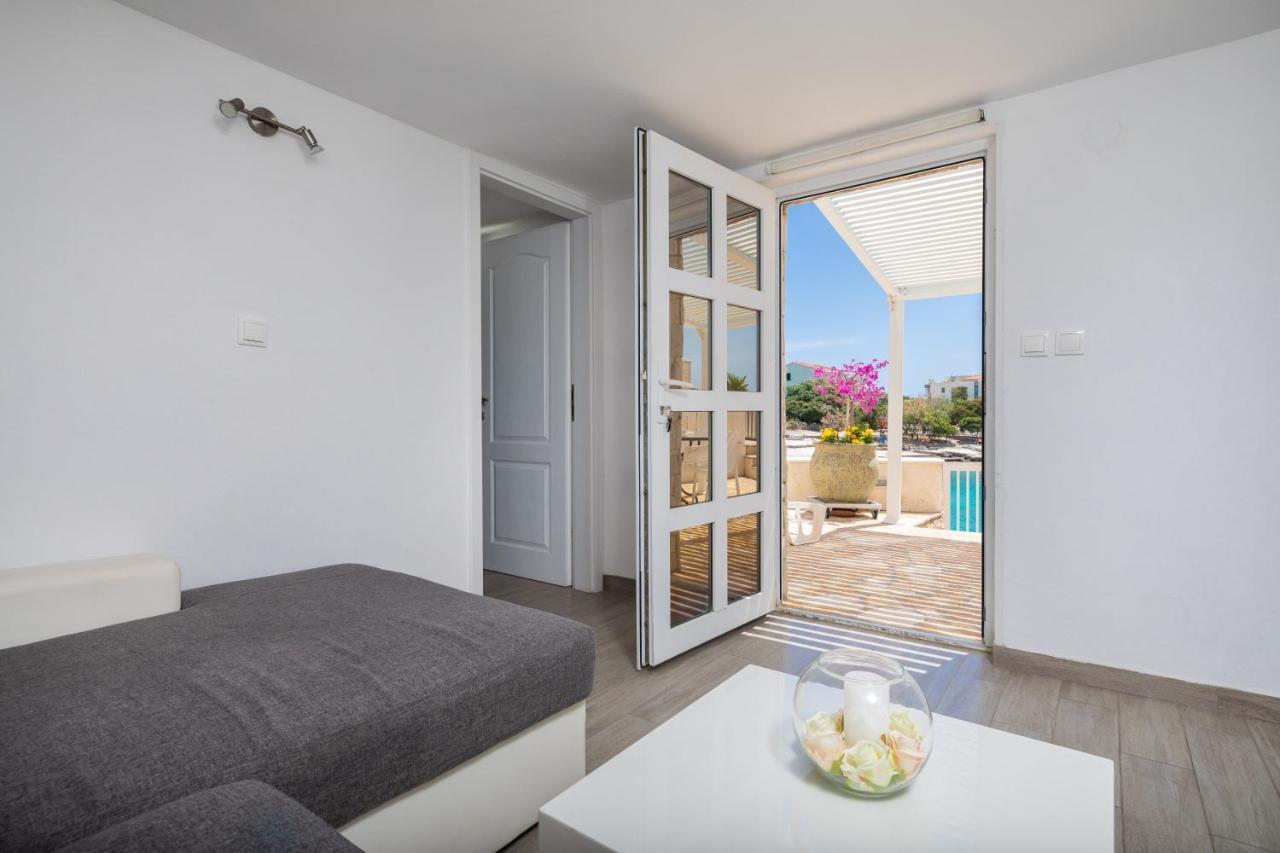 Vila Blanka Apartments Rogoznica  Luaran gambar
