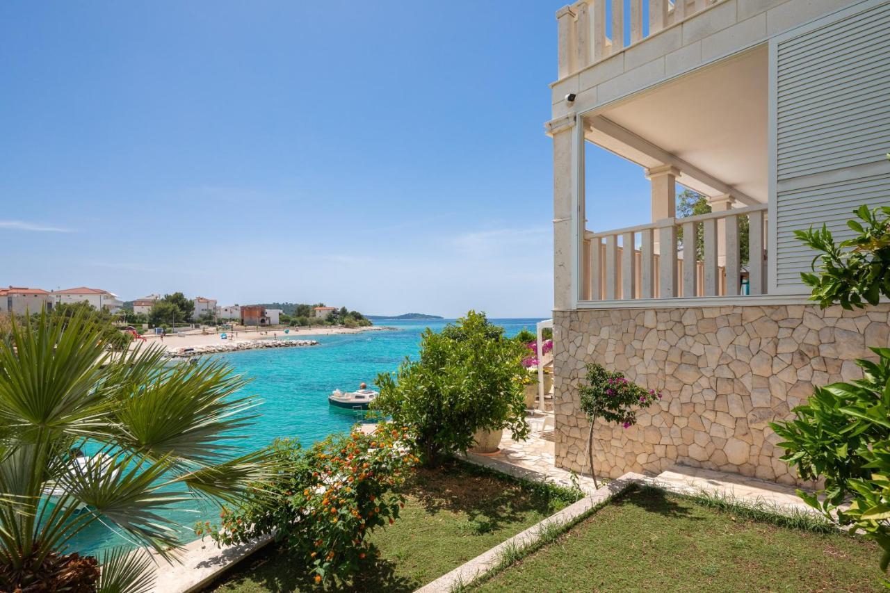 Vila Blanka Apartments Rogoznica  Luaran gambar